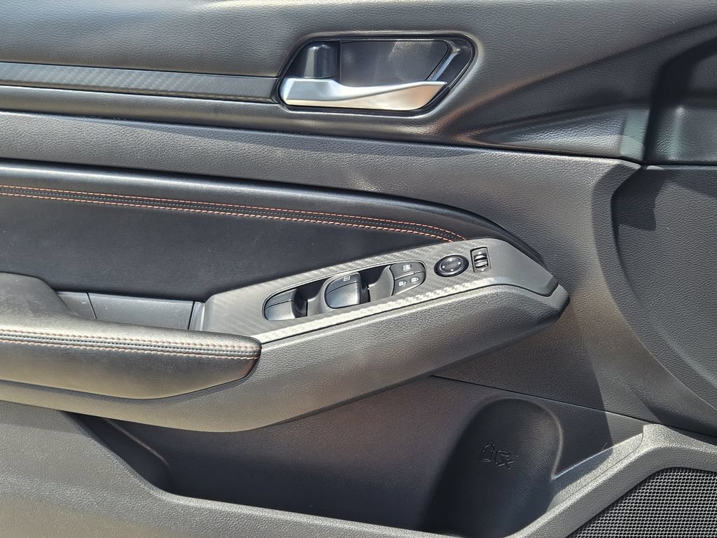Used 2021 Nissan Altima 2.5 SR FWD image 23