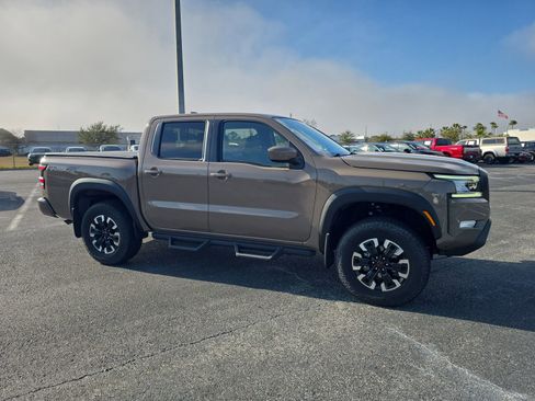 Used 2023 Nissan Frontier PRO-4X w/ Tow Package image 2