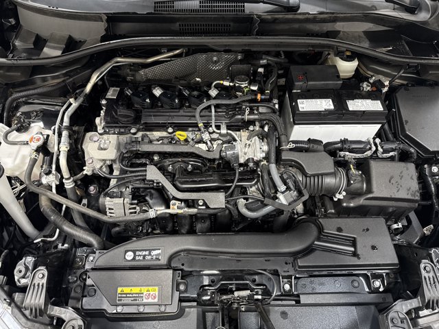 Used 2025 Toyota Corolla Cross XLE FWD image 31