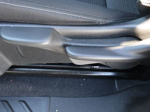 Used 2024 Chevrolet Colorado LT w/ LT Convenience Package image 15