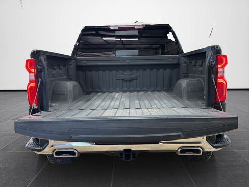 Used 2022 Chevrolet Silverado 1500 LTZ image 11