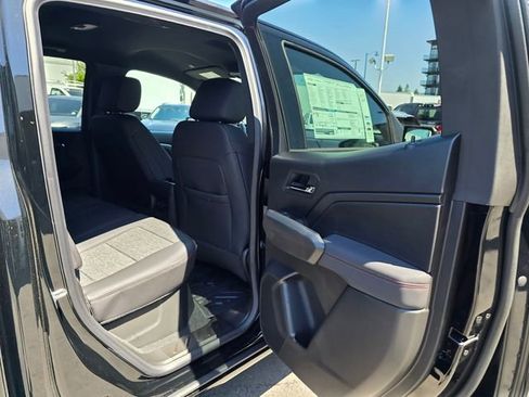 New 2025 Chevrolet Colorado Z71 image 13