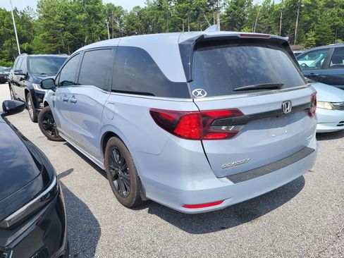 Used 2024 Honda Odyssey Sport image 6