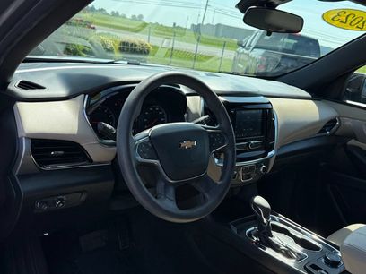 Used 2023 Chevrolet Traverse LS