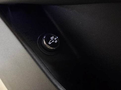 Used 2024 Cadillac XT6 Luxury w/ LPO, Floor Liner Package AWD/4WD image 46