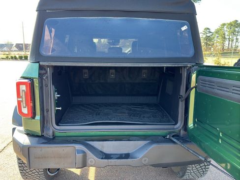 Used 2023 Ford Bronco Wildtrak image 14