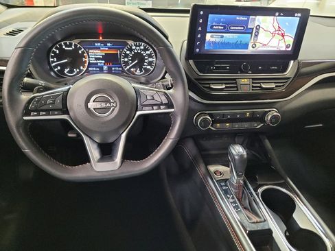 Used 2023 Nissan Altima 2.5 SR w/ SR Premium Package FWD image 22