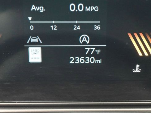 Used 2025 Kia Sorento S FWD image 32