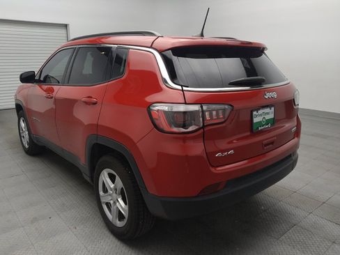Used 2024 Jeep Compass Latitude AWD/4WD image 5