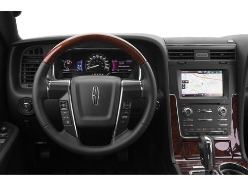 Used 2015 Lincoln Navigator 2WD image 55