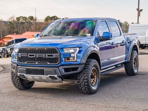 Used 2017 Ford F150 Raptor w/ Equipment Group 802A Luxury image 3