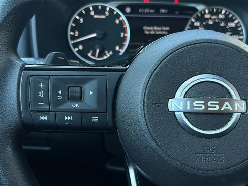 Used 2022 Nissan Rogue SV FWD image 26
