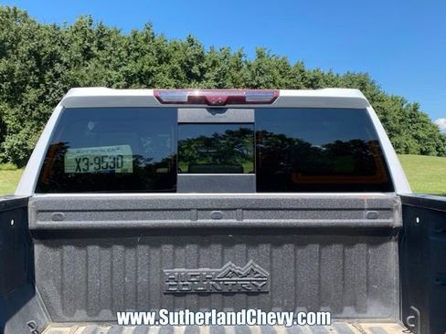 Used 2021 Chevrolet Silverado 1500 High Country w/ Technology Package AWD/4WD image 15