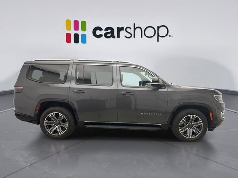 Used 2024 Jeep Wagoneer Series II w/ Flexible Seating Group AWD/4WD image 6