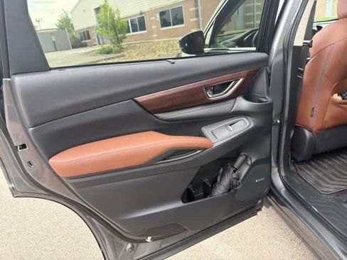 Used 2024 Subaru Ascent Touring AWD/4WD image 17