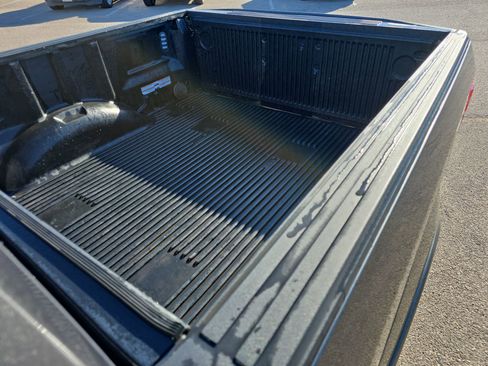 Used 2016 Ford F150 Lariat image 21