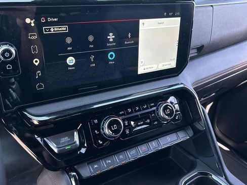 Used 2024 GMC Sierra 1500 AT4 w/ Technology Package image 13