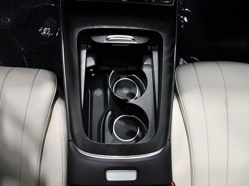 Used 2024 Mercedes-Benz E 350 4MATIC Sedan image 14