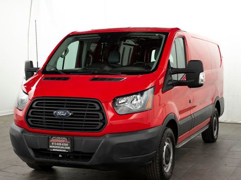 Used 2018 Ford Transit 150 130 Low Roof RWD image 4