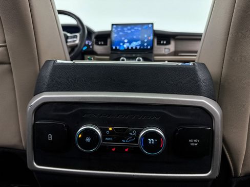 Used 2024 Ford Expedition Max Limited image 26