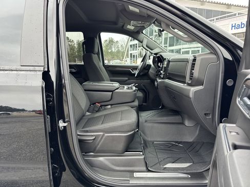 Used 2025 Chevrolet Silverado 1500 LT image 32