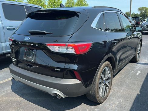 Used 2020 Ford Escape Titanium FWD image 3