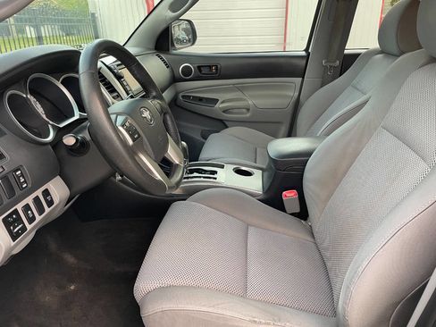 Used 2012 Toyota Tacoma 4x4 Double Cab w/ TRD Sport Pkg image 11