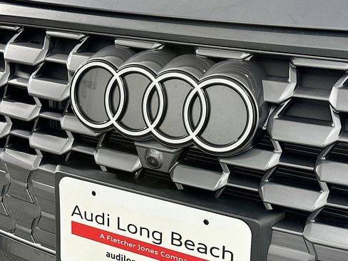 New 2026 Audi Q5 Premium image 14