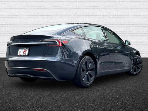 Used 2025 Tesla Model 3 Long Range RWD image 6