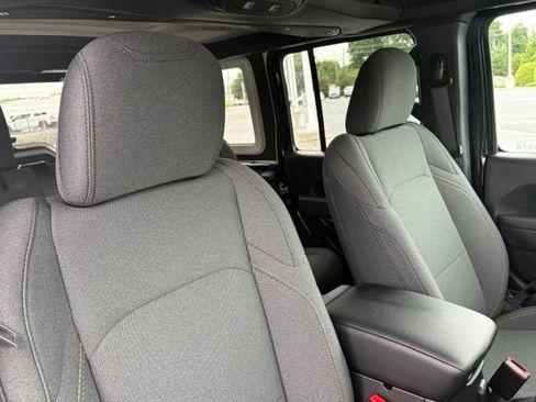 New 2026 Jeep Wrangler Unlimited Sport AWD/4WD image 31