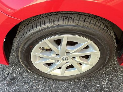 Used 2014 Toyota Prius V Three FWD image 32