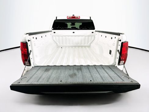 Used 2023 Chevrolet Colorado W/T RWD image 27