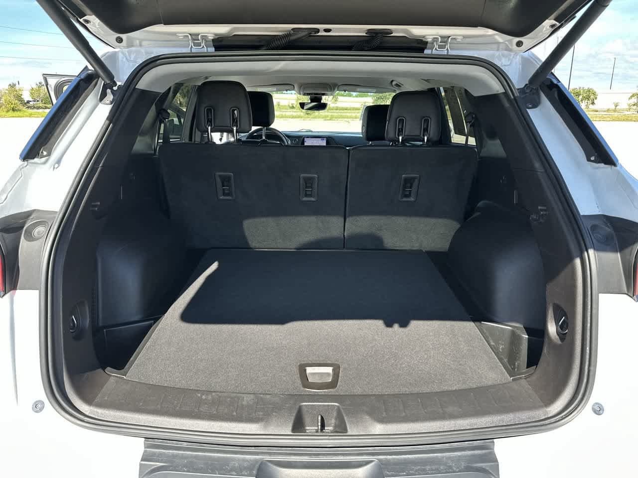 Used 2020 Chevrolet Blazer LT w/ Sound & Technology Package FWD image 28