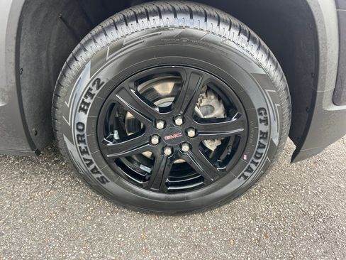 Used 2022 GMC Acadia AT4 w/ Technology Package AWD/4WD image 25