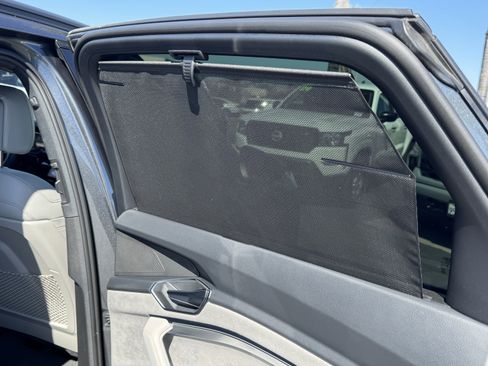 Used 2024 Audi Q8 e-tron Prestige w/ Prestige Package image 37