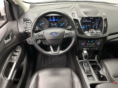 Used 2019 Ford Escape Titanium AWD/4WD image 16