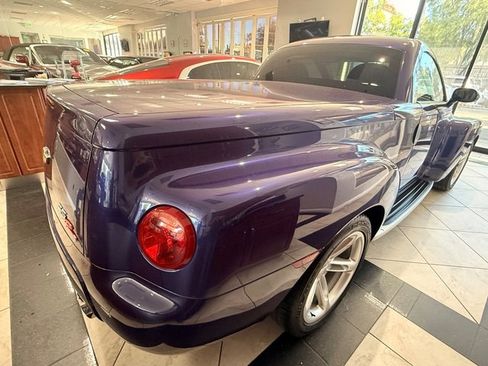 Used 2004 Chevrolet SSR w/ Preferred Equipment Group image 21