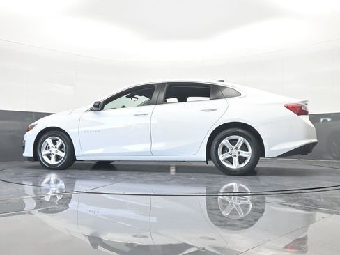 Used 2022 Chevrolet Malibu LS image 50