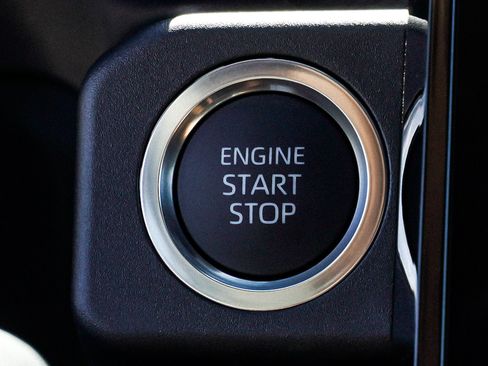 New 2026 Toyota 4Runner Limited AWD/4WD image 38