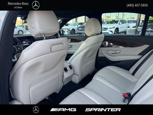 Used 2019 Mercedes-Benz E 300 4MATIC image 19