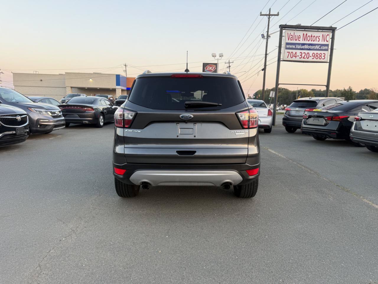 Used 2017 Ford Escape Titanium FWD image 5
