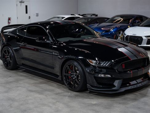 Used 2018 Ford Mustang Shelby GT350R w/ GT350R Equipment Group 920A RWD image 8