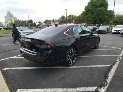 Certified 2024 Honda Accord Touring image 13