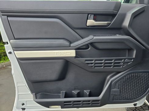 Used 2024 Toyota Tacoma TRD Off-Road w/ TRD Off Road Upgrade Package image 23