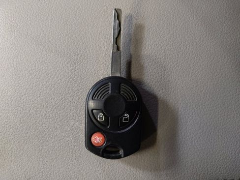 Used 2015 Ford Escape SE FWD image 32