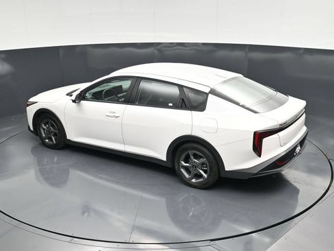 Used 2025 Kia K4 FWD image 39