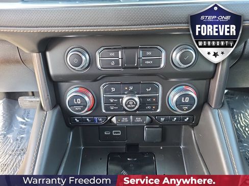 Used 2023 GMC Yukon AT4 AWD/4WD image 28
