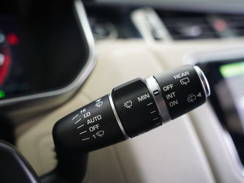 Used 2022 Land Rover Range Rover Sport HST image 15