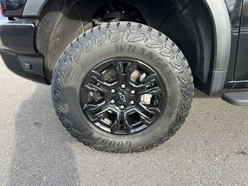 Used 2024 Chevrolet Silverado 1500 ZR2 w/ Technology Package image 14