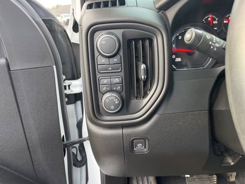 Used 2024 Chevrolet Silverado 2500 Custom w/ Custom Value Package image 30